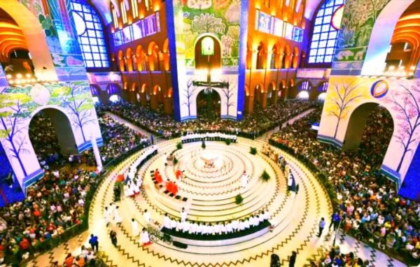 APARECIDA - A CAPITAL DA FÉ | 25/10 - SÁBADO! - Imagem 3